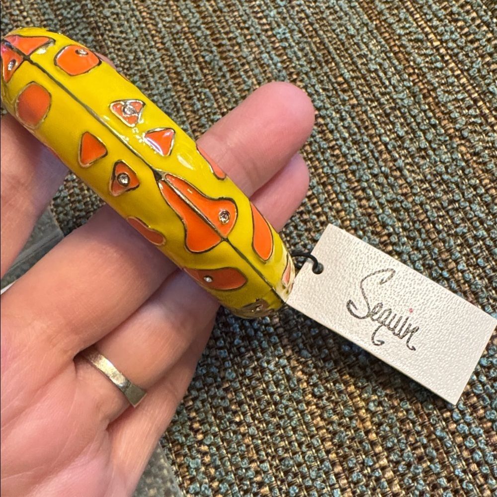 3002 Sequin Yellow Gold Tone Enamel Bangle